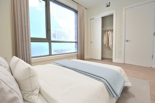 Building Photo - 110 Court St