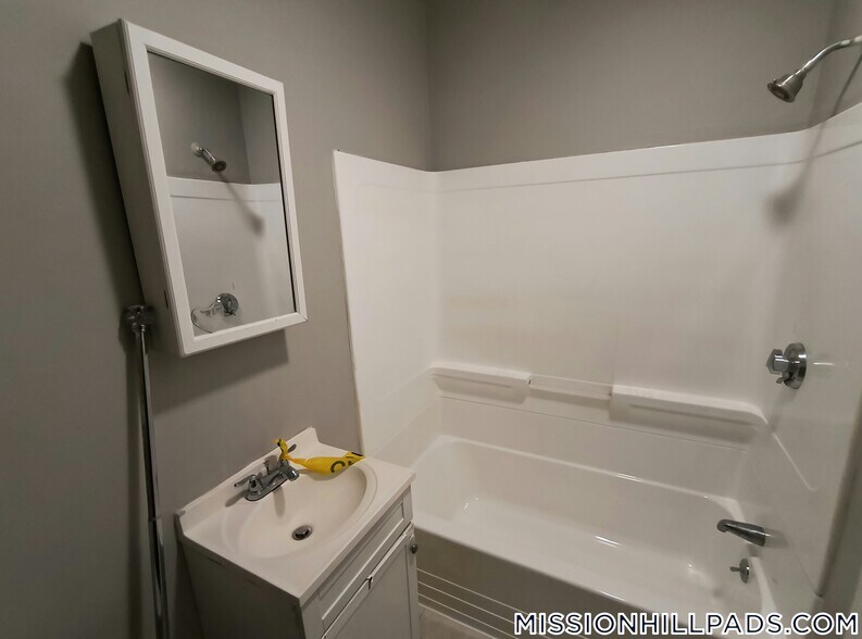 Building Photo - 15-17 Langdon St.