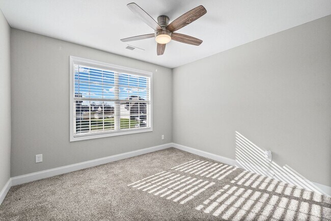 Building Photo - 1309 Shaughnessy Rd