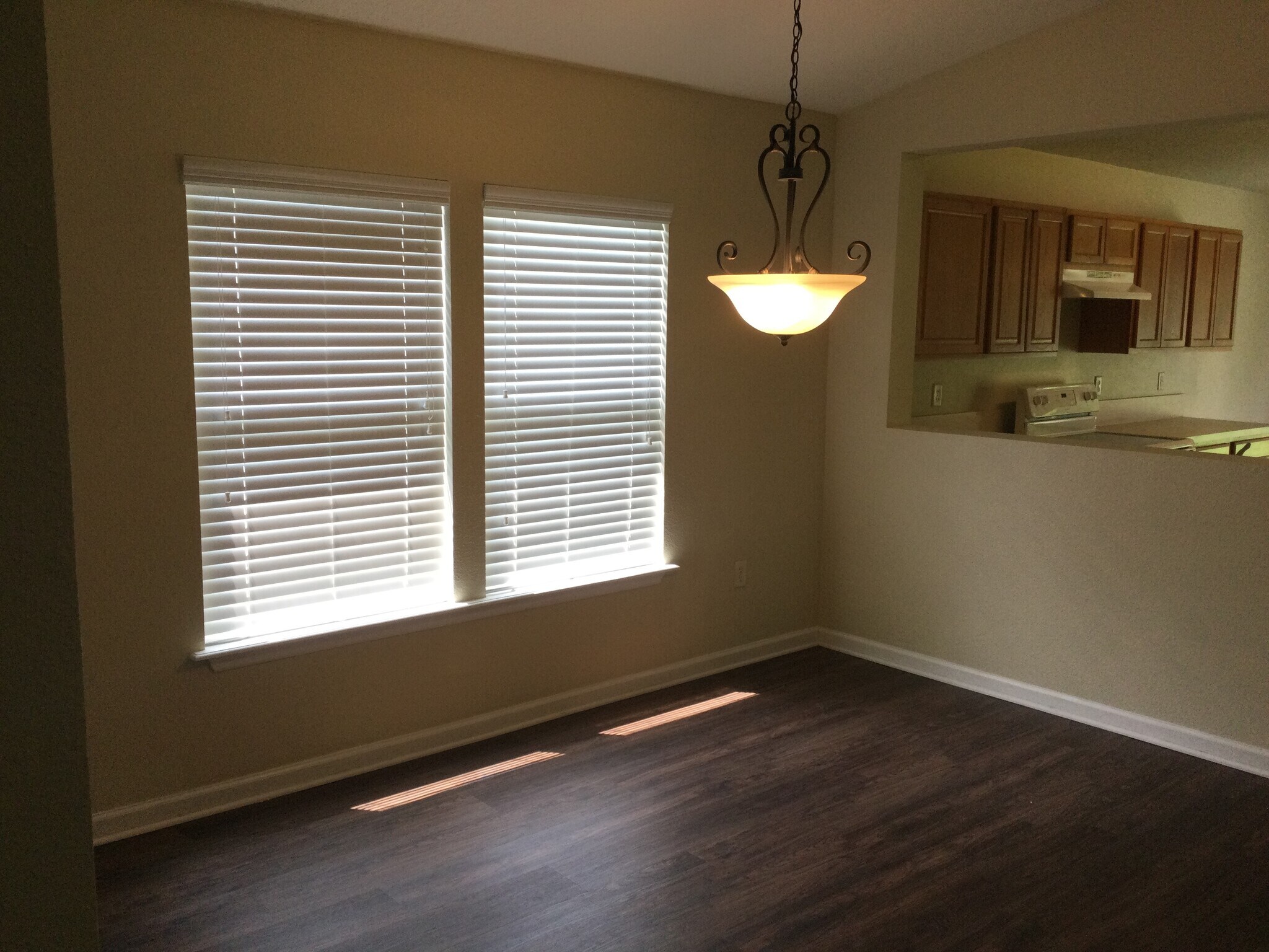 Building Photo - 422 Bostwick Cir