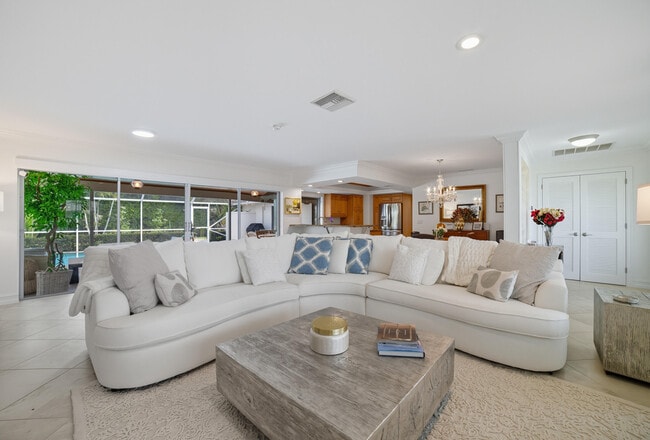 Building Photo - 1050 Gulfstream Way