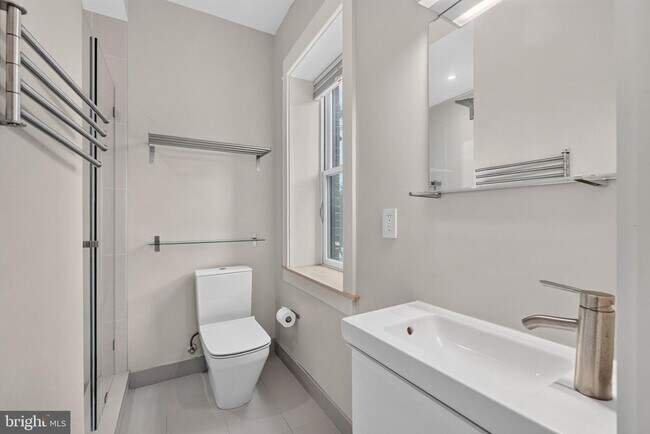 Building Photo - 1620 15th St NW