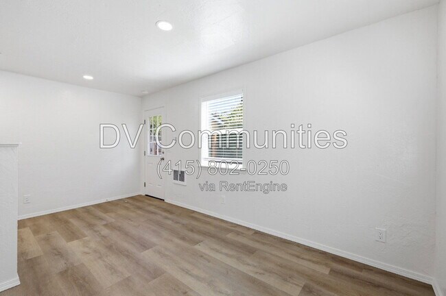 Building Photo - 47803 Harris St