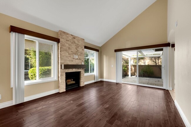 Building Photo - Beautiful 2-Story, 3-Bedroom, 3-Bath Townhome Community Pool