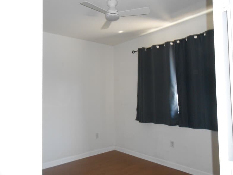 Building Photo - 12301 SW 124th Ter