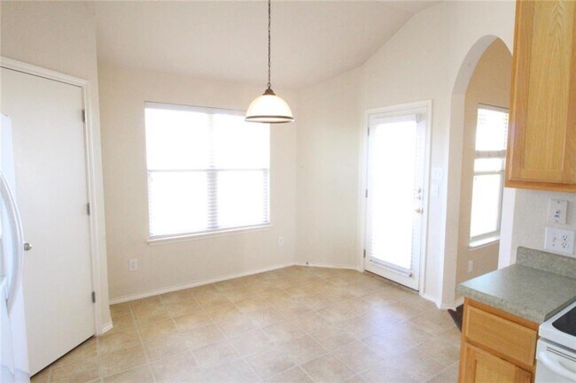 Building Photo - 107 Inman Dr