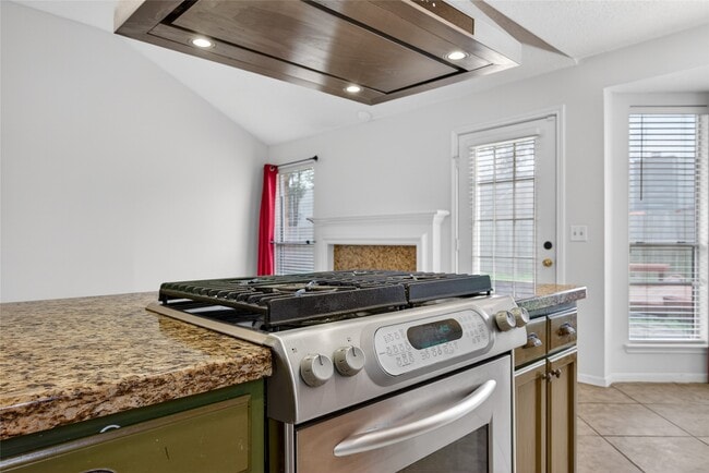 Building Photo - 1035 Cascade Creek Dr