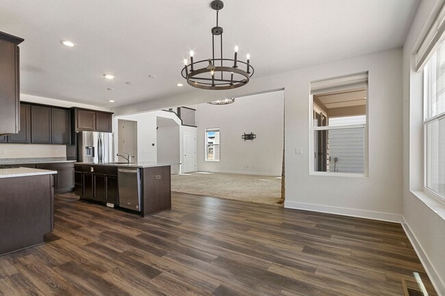 Building Photo - Beautiful 3 Bedroom 2 1/2 Bath Single Family Home