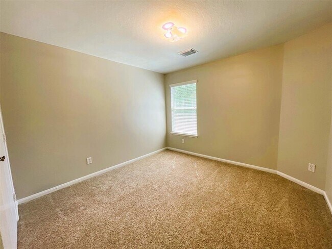 Building Photo - 2518 Hidden Park Ln