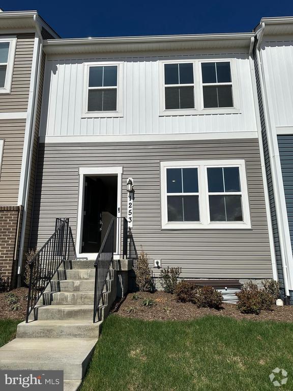 Building Photo - 1253 Cedar Vly Rd