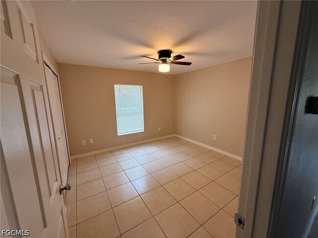 Building Photo - 758 Holmes Ave
