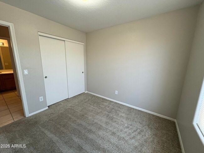 Building Photo - 13303 W Desert Rock Dr