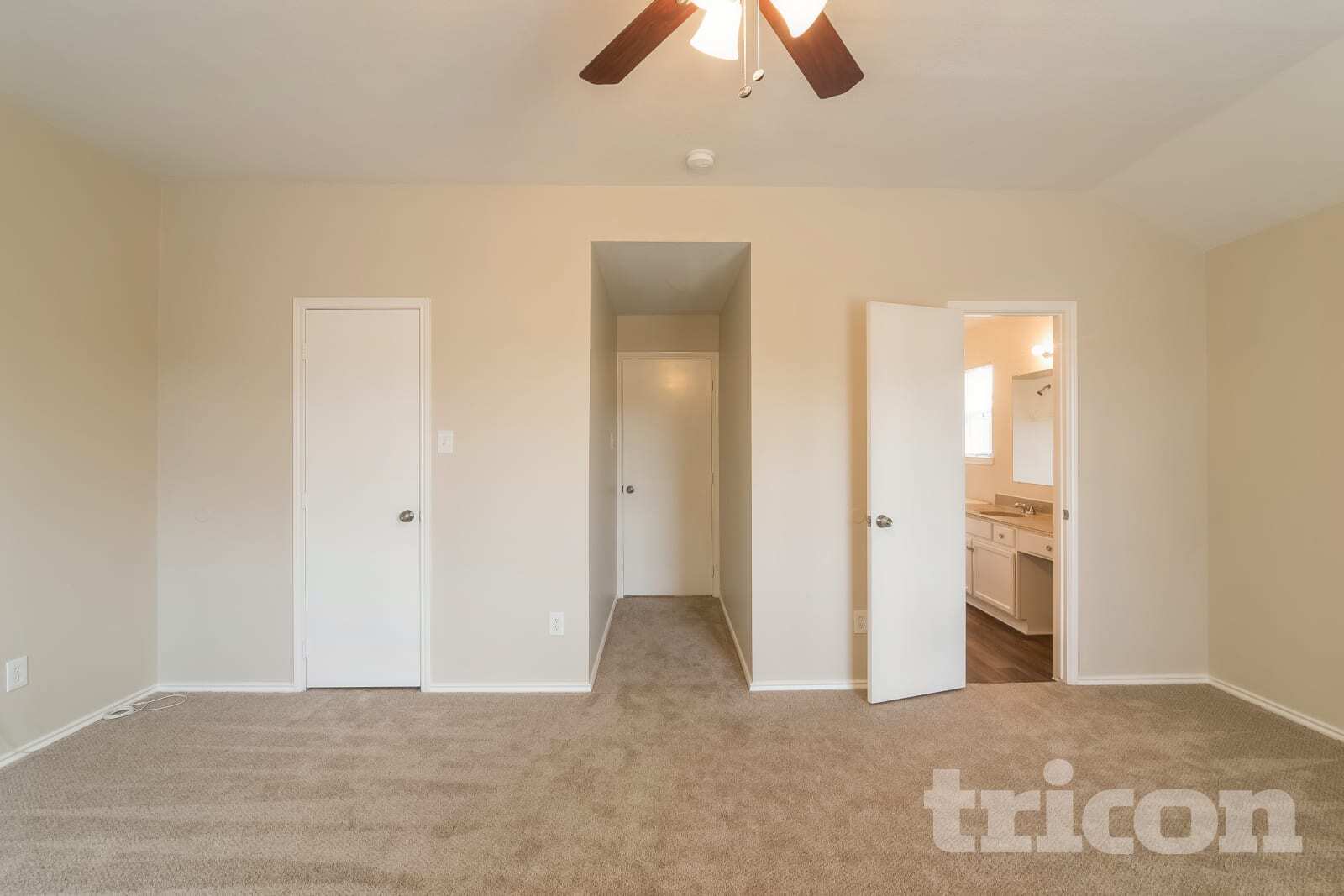 Building Photo - 3703 Bent Springs Ln