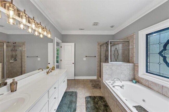 Building Photo - 3440 Burdett Ct