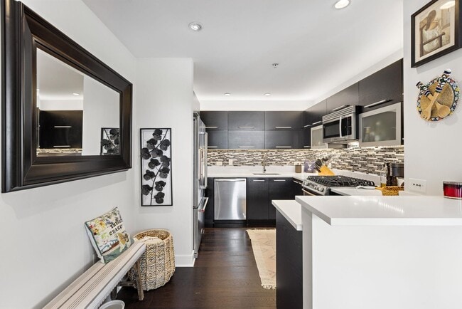 Building Photo - 1450 Washington St