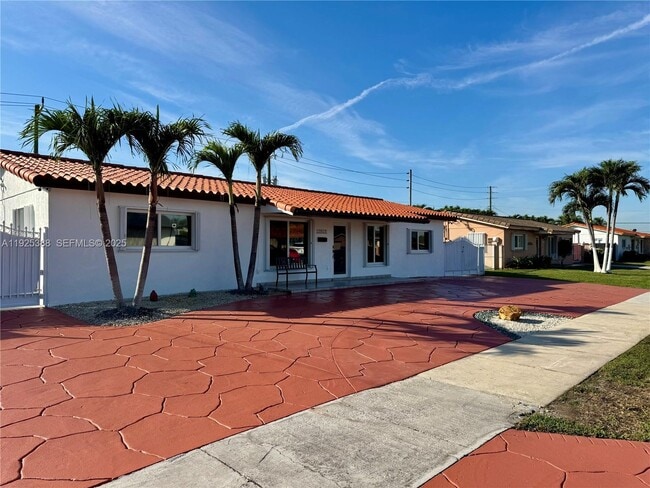 Building Photo - 12812 SW 20th St