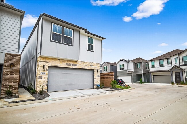 Building Photo - 4121 Fig Grv St