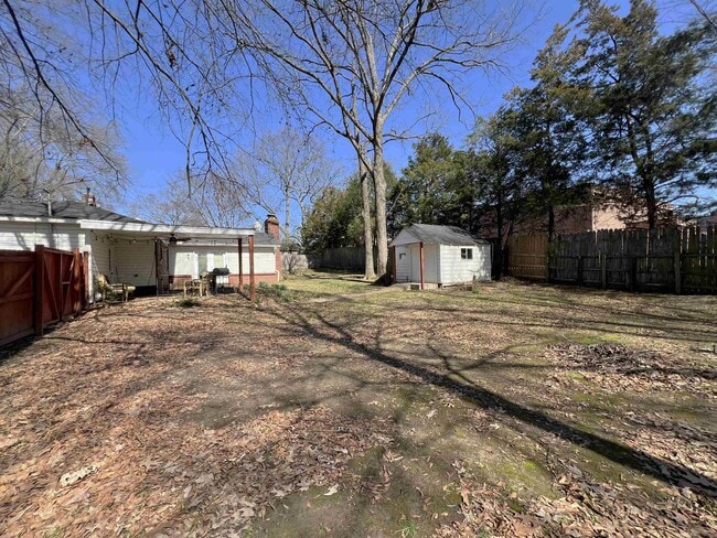 Building Photo - 2440 Arthur Rd