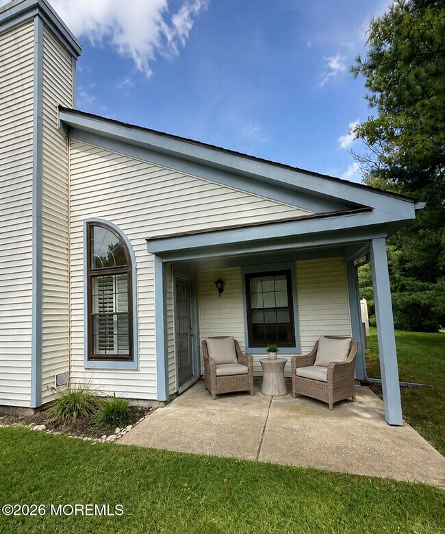 Building Photo - 17 Old Orchard Ln