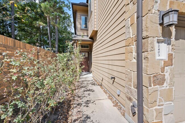Building Photo - 12403 Alora Bluff Trail