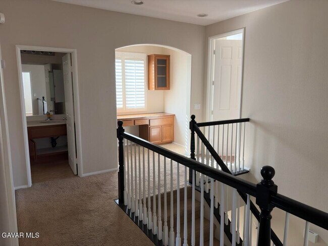 Building Photo - 2841 Hornbeam Rd