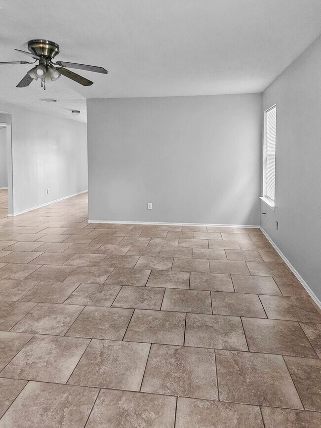 Building Photo - 17358 Wigeon Way Dr