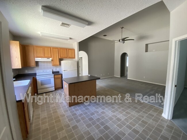 Building Photo - 1439 Loretto Cir