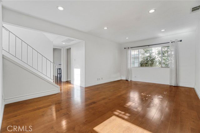 Building Photo - 11535 Culver Blvd