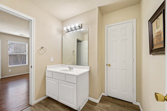 Building Photo - 3234 Clipper Winds Way