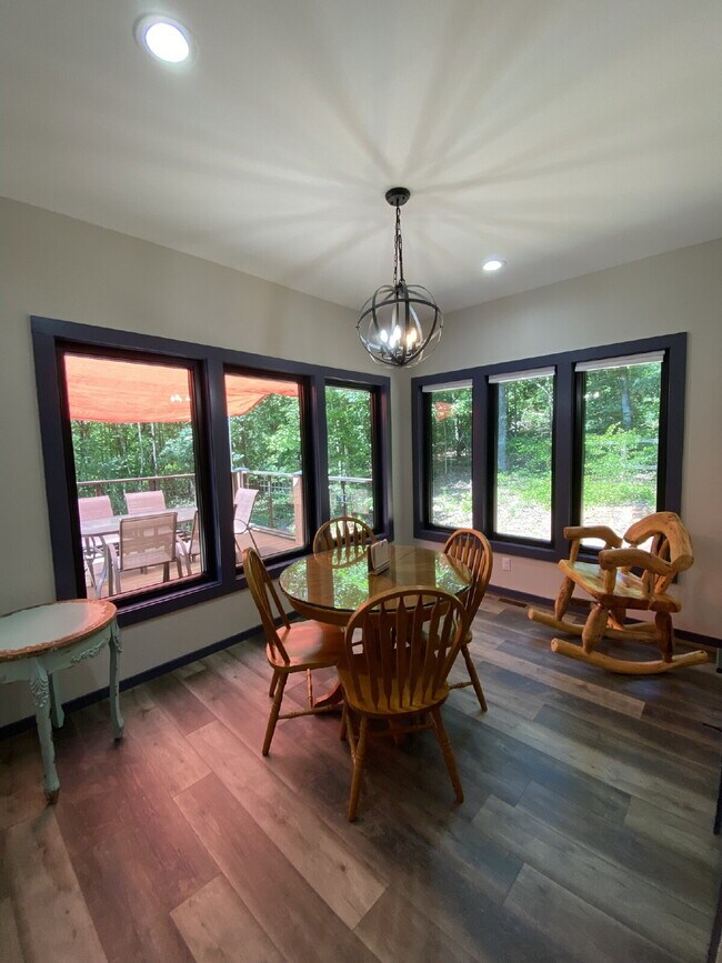 Building Photo - 2 Bed/1 Bath home - Prime location in Pickens