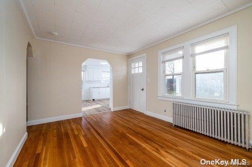Building Photo - 824 7th St
