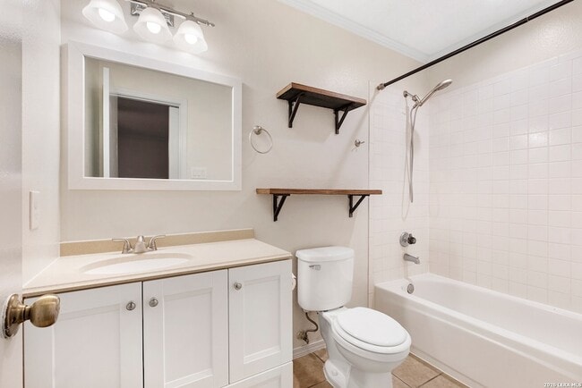 Building Photo - 7910 Chestnut Barr Dr