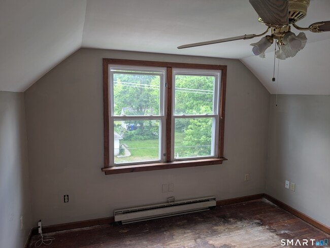 Building Photo - 226 Hillside Ave