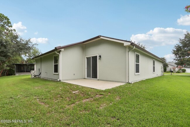 Building Photo - 562 S Aberdeenshire Dr