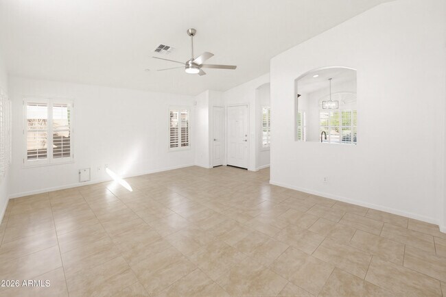 Building Photo - 9321 E Caribbean Ln