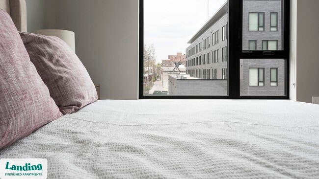 Building Photo - 299 DeBaliviere Ave