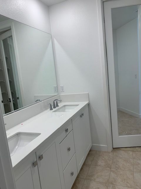 Building Photo - 445 Mulligan