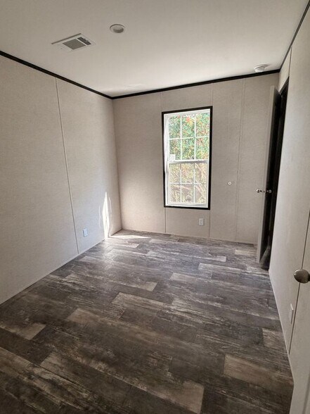 Building Photo - 5928 SE 95th Trail