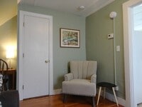 Building Photo - 8 Russell St