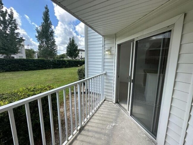 Building Photo - 1st Floor 1 Bedroom and 1 Bathroom Condo  located in the Gated Community of Lexington Place