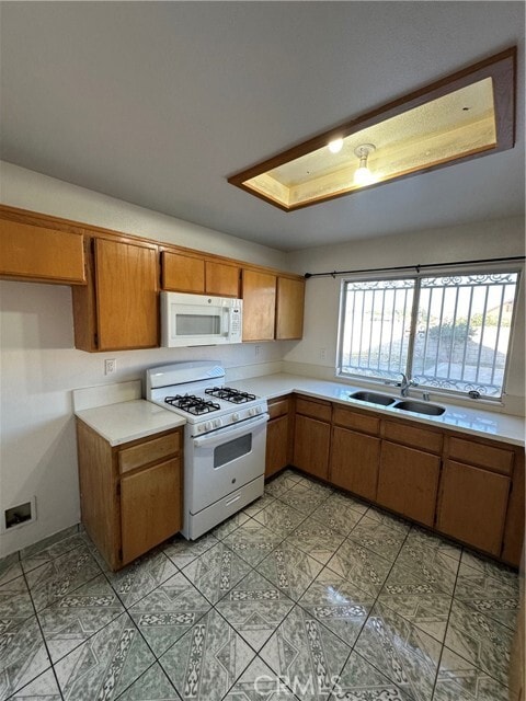 Building Photo - 8505 Robinia St