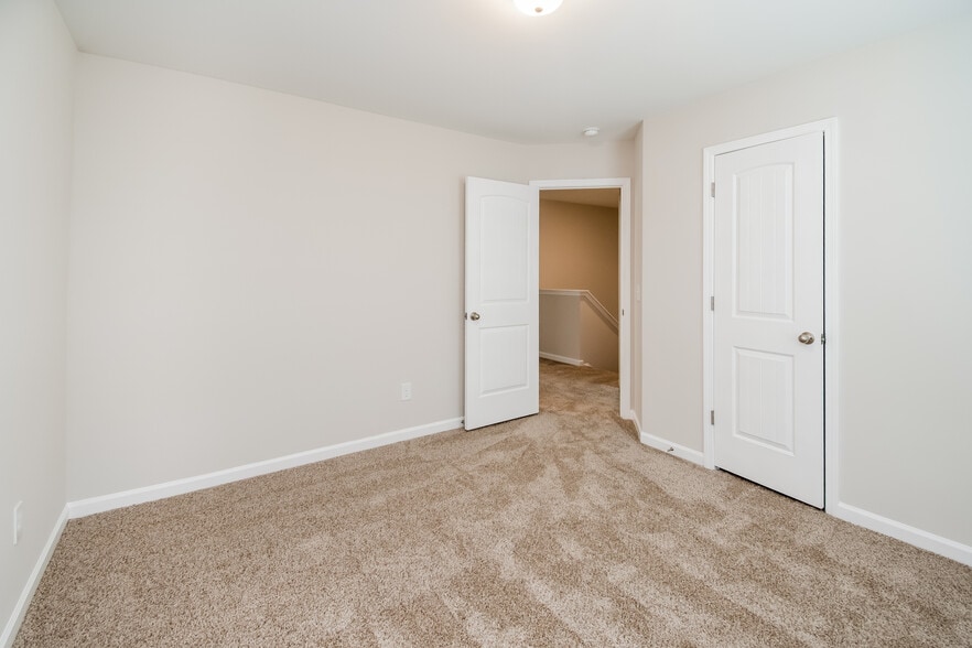 Building Photo - 925 Dawsons Park Wy