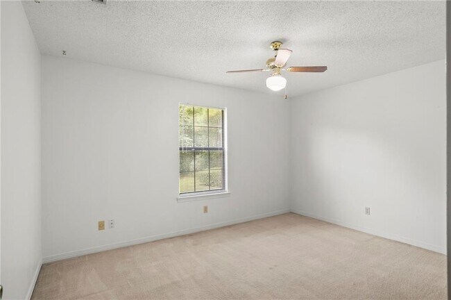 Building Photo - 5095 W Celtic Dr