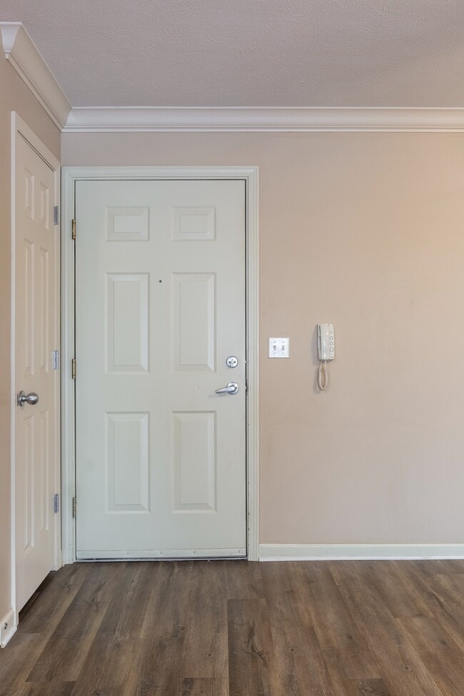 Floorplan - Square 131 - 4880 - 12 Plex