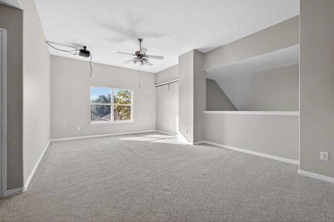 Building Photo - 6272 N Fawnlake Dr