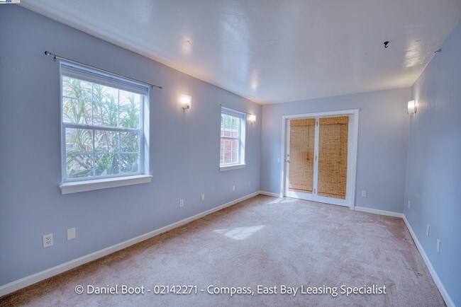 Building Photo - 2141 Ward St