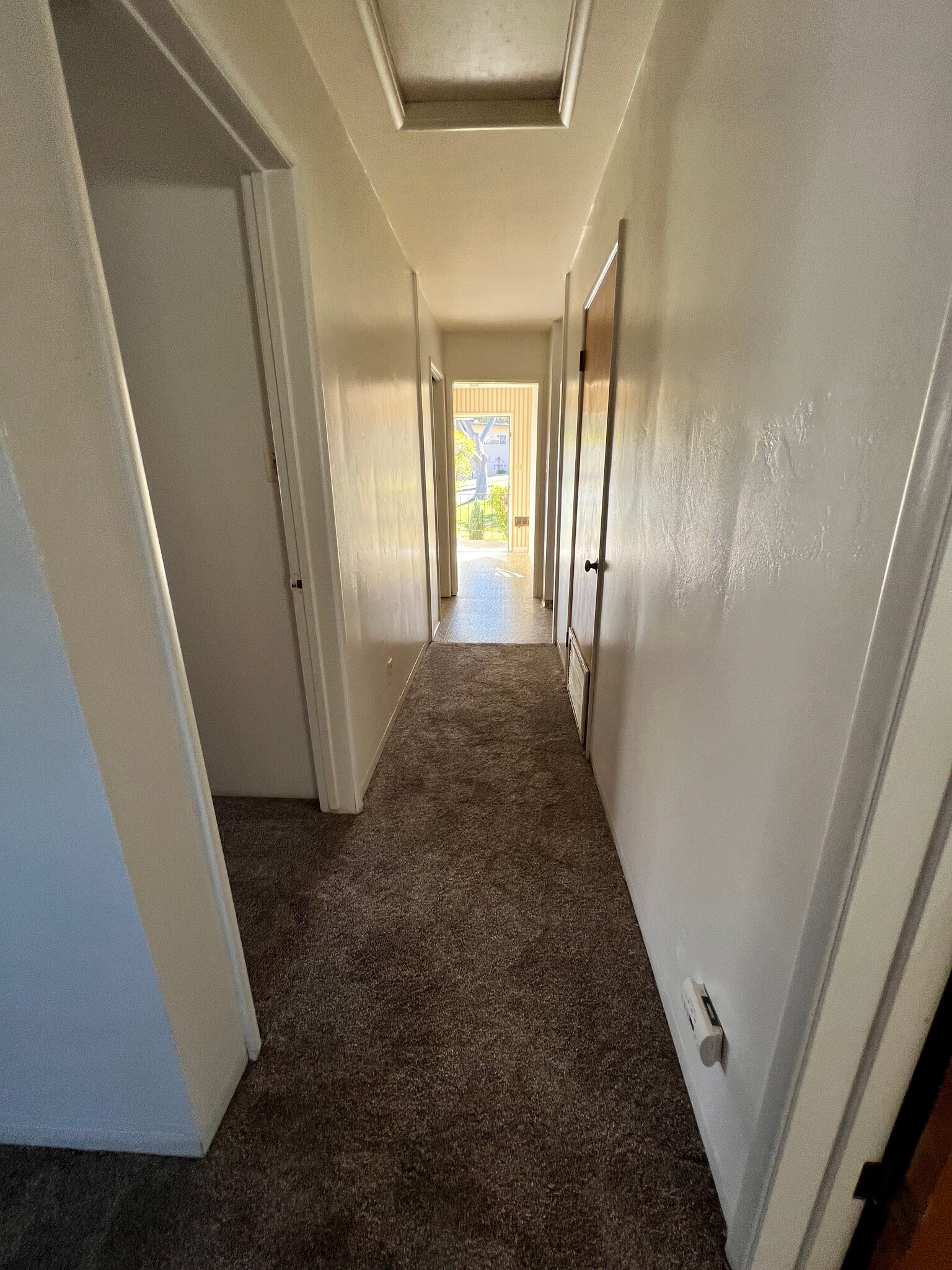 Building Photo - 189 Carpenter St