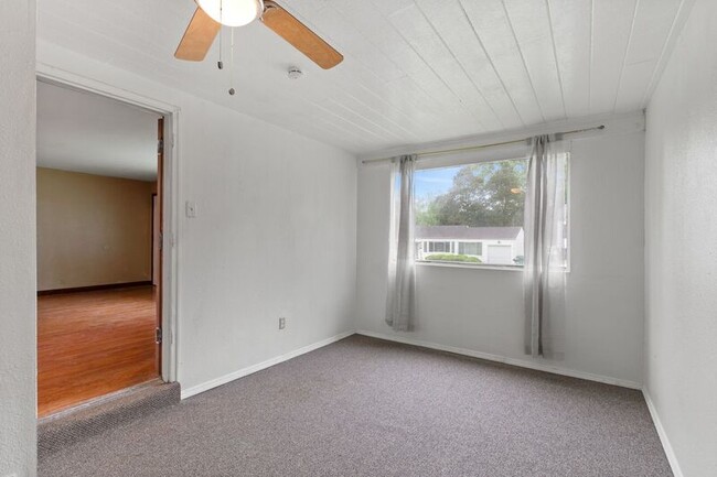 Building Photo - 1167 Ashford Dr