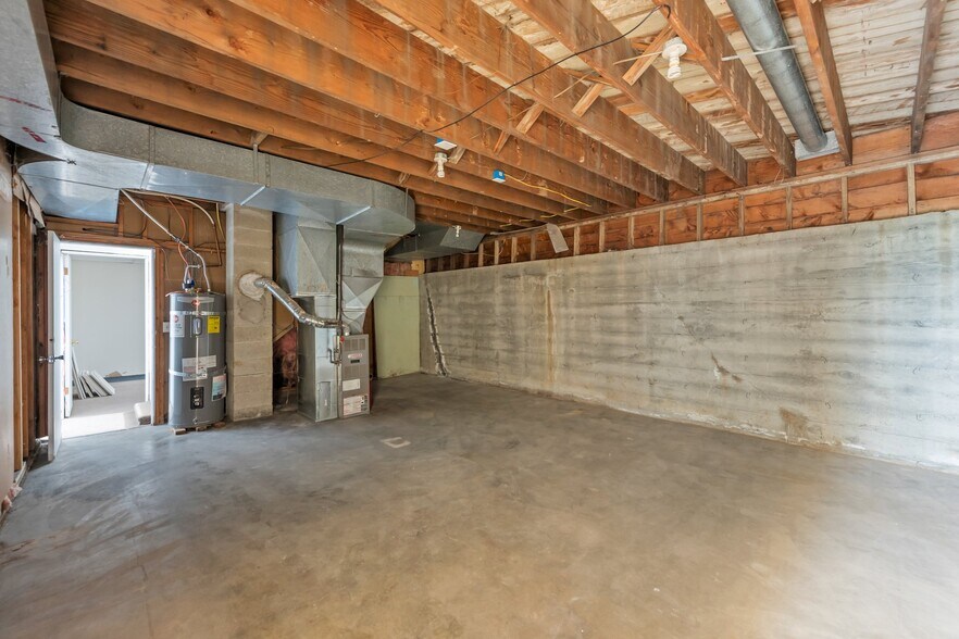 Building Photo - 5134 S 170th St