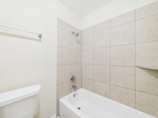 Building Photo - 12642 Ashford Meadow Dr